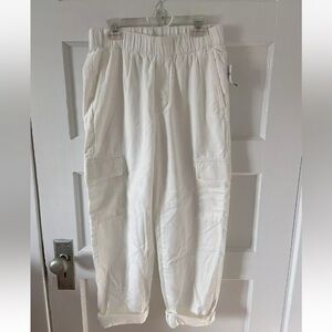 Gap White Cargo Pants